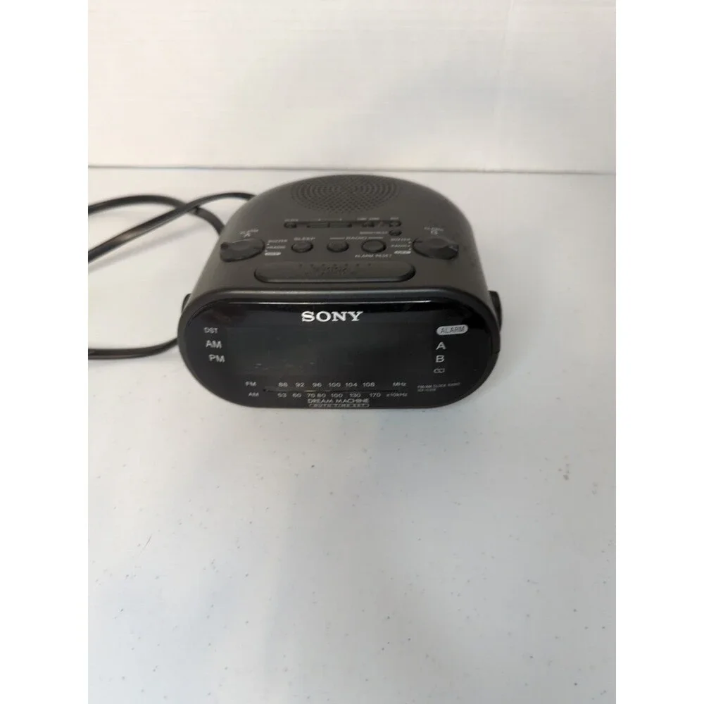 CLASSIC SONY DREAM MACHINE ICF-C318 FM/AM DIGITAL DUAL ALARM CLOCK RADIO